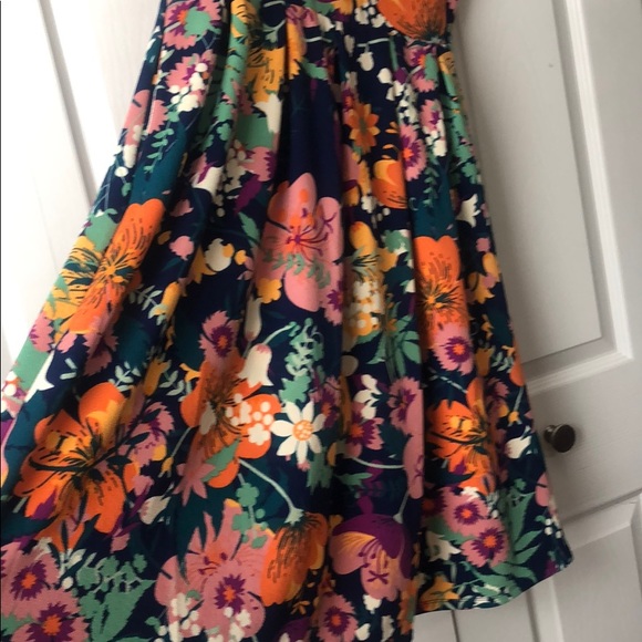 🌺Hawaiian LuLaRoe Amelia🌺 - Picture 4 of 8